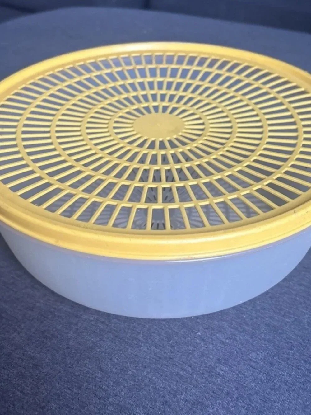 Colander Veggie Washer Vintage Tupperware 1835-4 Strainer Bowl With Lid